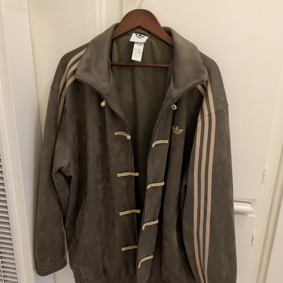 Adidas Men's Olive Green Jacket - Picture 2 of 4